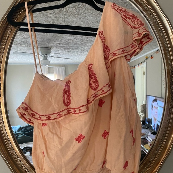 Weekend sale! Free People off the shoulder tank - Picture 2 of 5